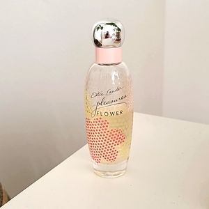 Estee Lauder Pleasures Flower